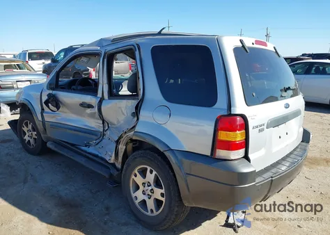 2005 Ford Escape Xlt z USA, uszkodzony, nr VIN 1FMYU03135KA84074